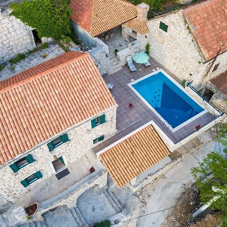 Luciana - Two Bedroom With Swimming Pool And Sea View Vila *