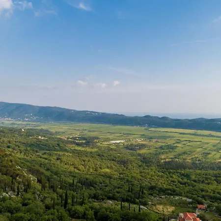 Luciana - Two Bedroom With Swimming Pool And Sea View Gruda