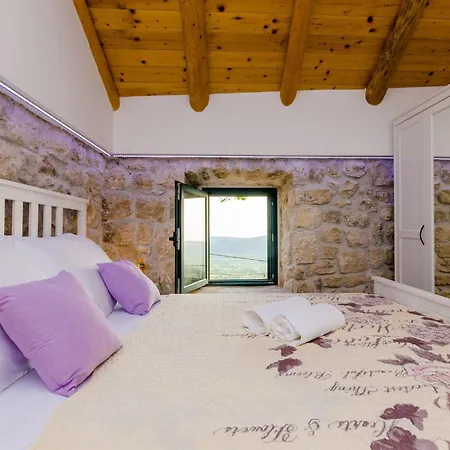 Vila Luciana - Two Bedroom With Swimming Pool And Sea View