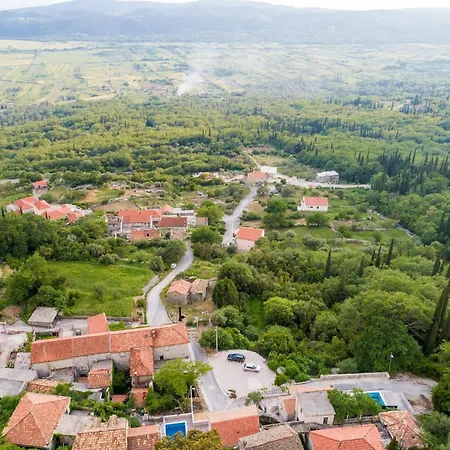 Luciana - Two Bedroom With Swimming Pool And Sea View Vila *