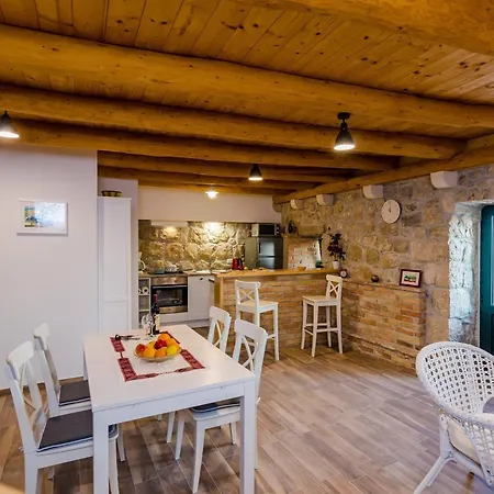 Vila Luciana - Two Bedroom With Swimming Pool And Sea View Gruda