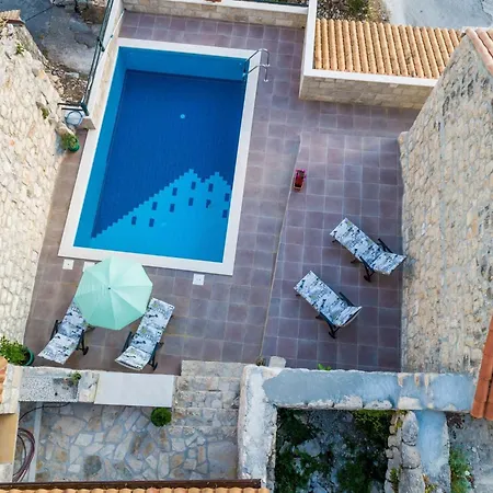 Luciana - Two Bedroom With Swimming Pool And Sea View *
